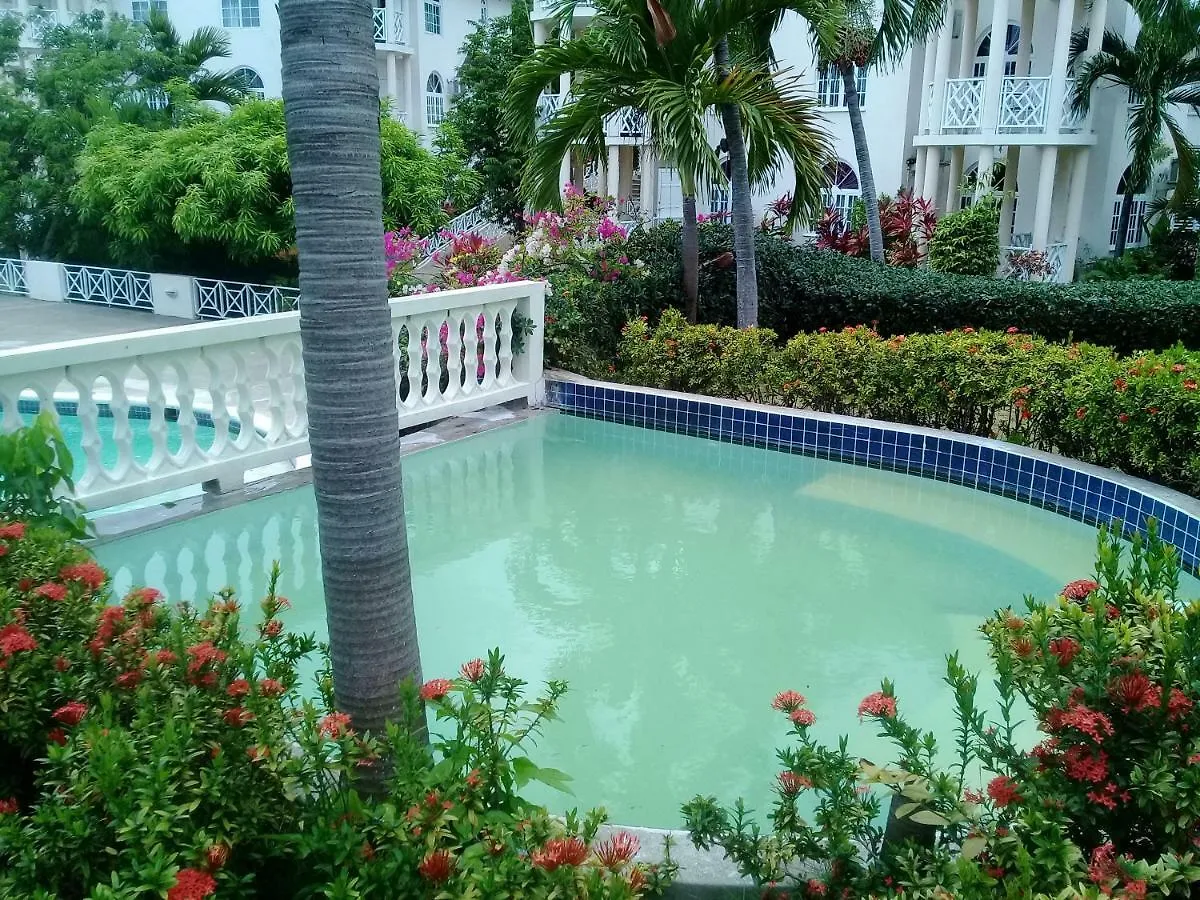 Studio Apartment! Ocho Rios